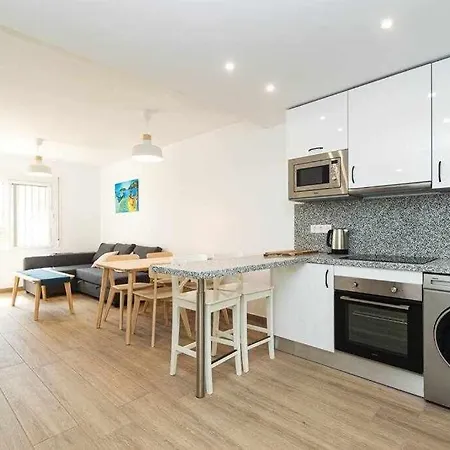Casablanca 4. Con Jardin Privado * 푸엔히롤라